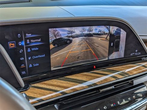 Certified 2022 Cadillac Escalade Premium Luxury Platinum image 22