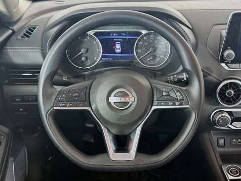 Used 2025 Nissan Sentra SV FWD image 18