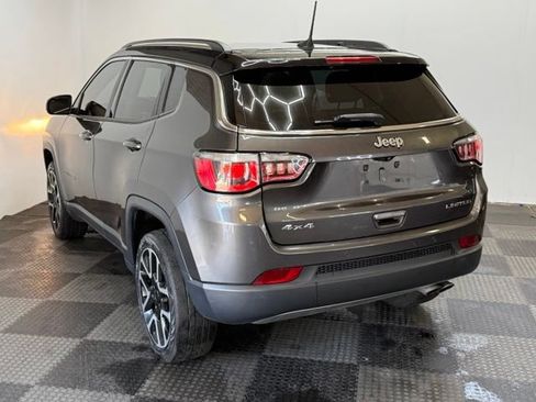 Used 2018 Jeep Compass Limited w/ Navigation Group AWD/4WD image 8