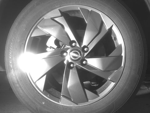 Used 2025 Nissan Rogue SV image 15