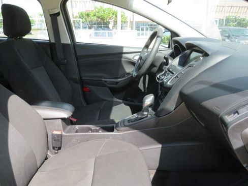 Used 2018 Ford Focus SEL FWD image 18