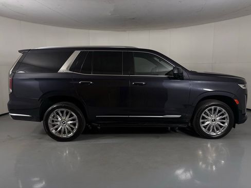 Used 2022 Cadillac Escalade Premium Luxury image 9