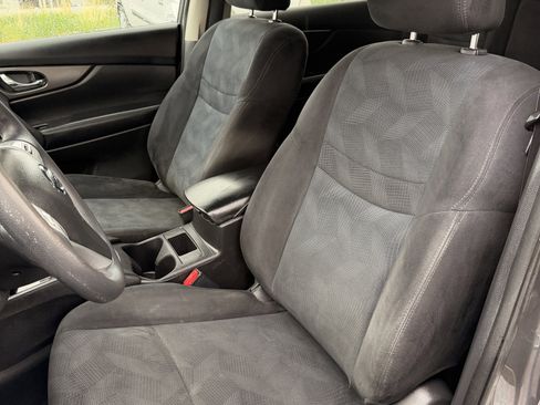 Used 2015 Nissan Rogue SV w/ SV Family Package AWD/4WD image 13