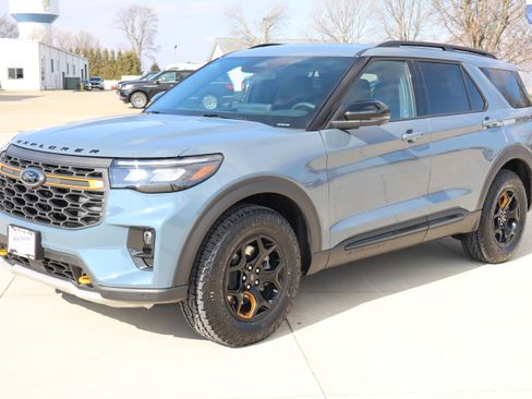 New 2026 Ford Explorer Tremor w/ Tremor Convenience Package image 1