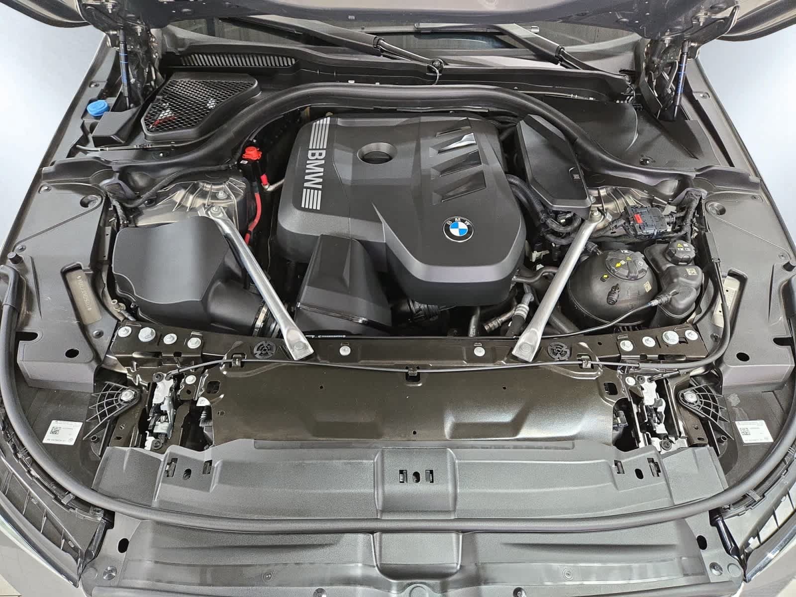 Used 2024 BMW 530i xDrive w/ Convenience Package AWD/4WD image 8