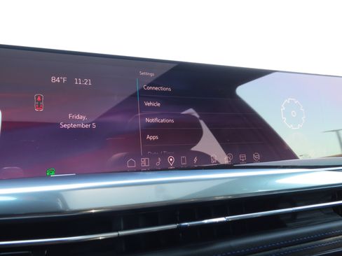 New 2025 Cadillac Escalade IQ Sport 1 w/ LPO, ONYX Package image 26