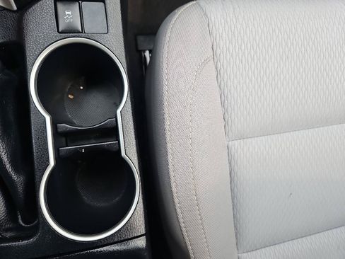 Used 2016 Toyota Corolla LE FWD image 34