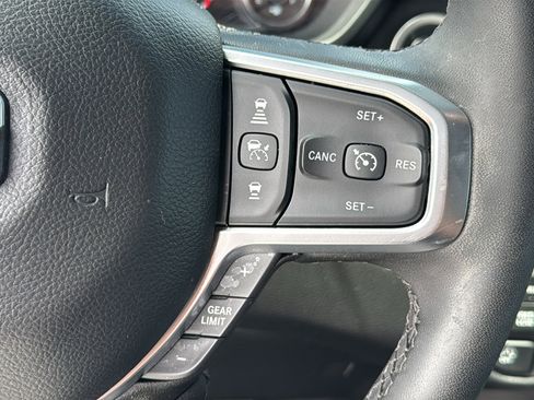 Used 2025 RAM 1500 Big Horn AWD/4WD image 26