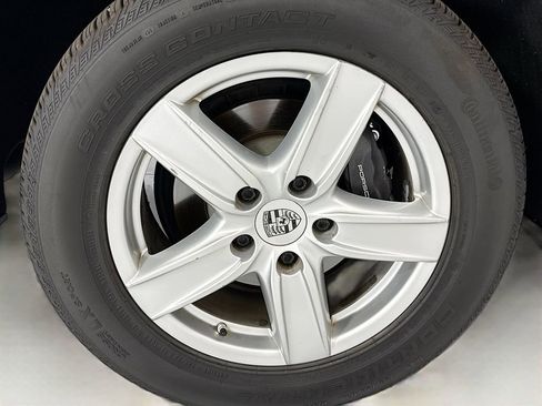 Used 2014 Porsche Cayenne Diesel AWD/4WD image 32