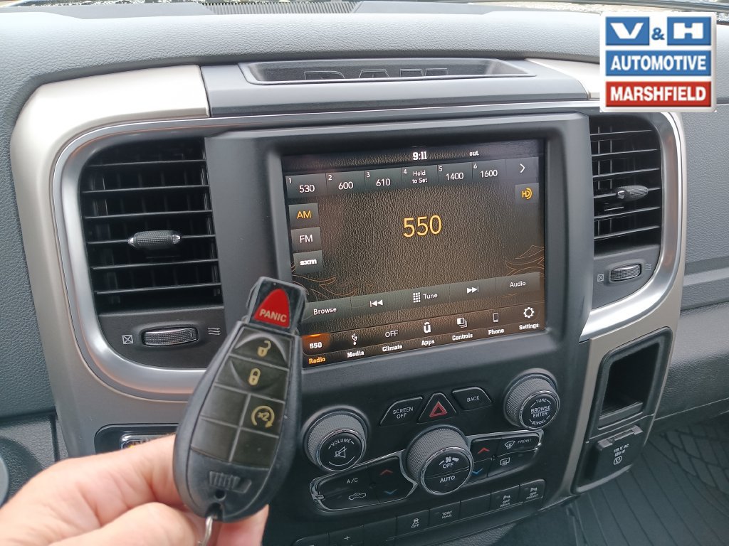 Used 2019 RAM 1500 Big Horn AWD/4WD image 10