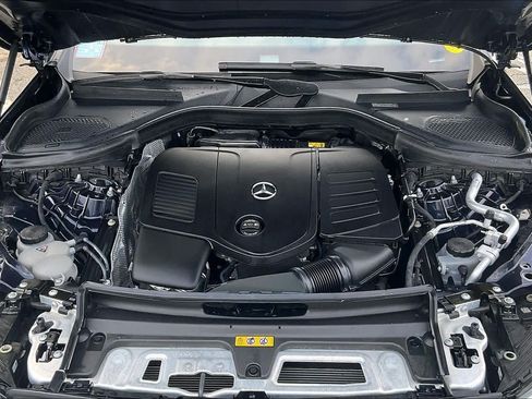 Used 2023 Mercedes-Benz GLC 300 4MATIC image 28