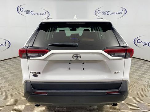 Used 2024 Toyota RAV4 XLE FWD image 5