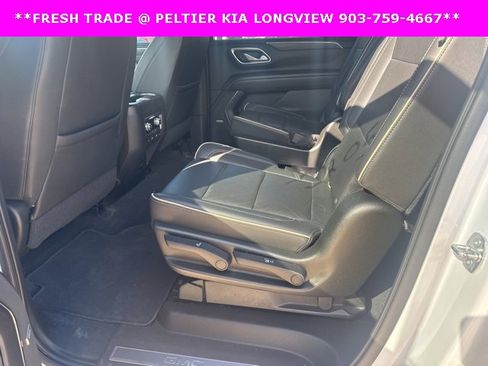 Used 2021 GMC Yukon XL SLT w/ Rear Media and Nav Package image 15