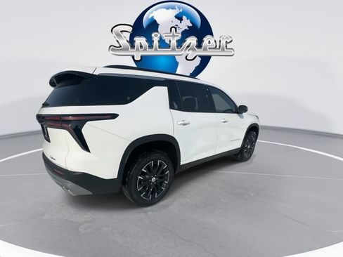 New 2026 Chevrolet Traverse LT w/ Sun and Wheel Package image 8