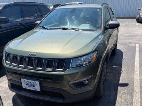 Used 2021 Jeep Compass Latitude AWD/4WD image 1