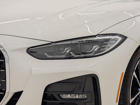 Used 2021 BMW 430i Coupe w/ M Sport Package image 11