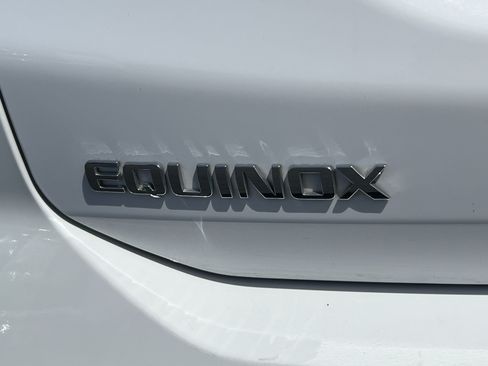 Used 2024 Chevrolet Equinox LT AWD/4WD image 9