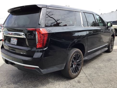 Used 2023 GMC Yukon XL SLT w/ SLT Premium Package AWD/4WD image 7