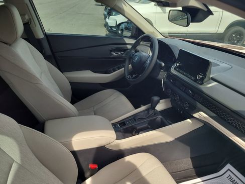 Certified 2025 Honda Accord SE image 26