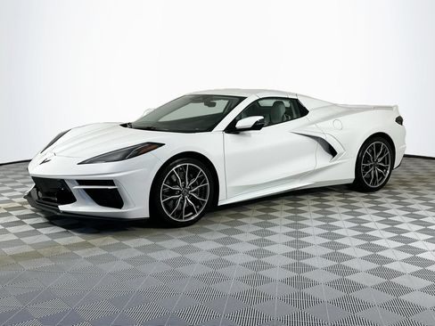 Used 2024 Chevrolet Corvette Stingray Premium Conv w/ Z51 Performance Package RWD image 29