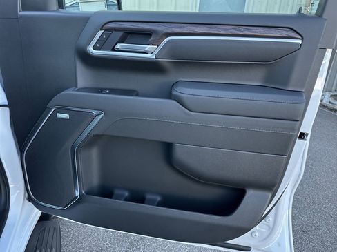 New 2026 GMC Sierra 1500 SLT w/ SLT Premium Plus Package image 38
