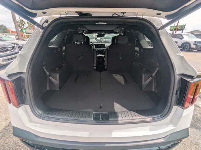 Certified 2026 Kia Sorento SX Prestige AWD/4WD image 12