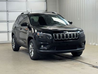 Used 2019 Jeep Cherokee Latitude Plus w/ Cold Weather Group