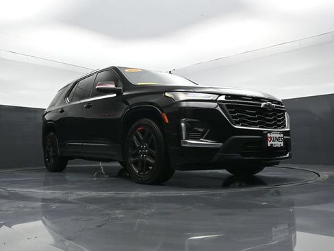 Used 2023 Chevrolet Traverse Premier w/ Redline Edition AWD/4WD image 53