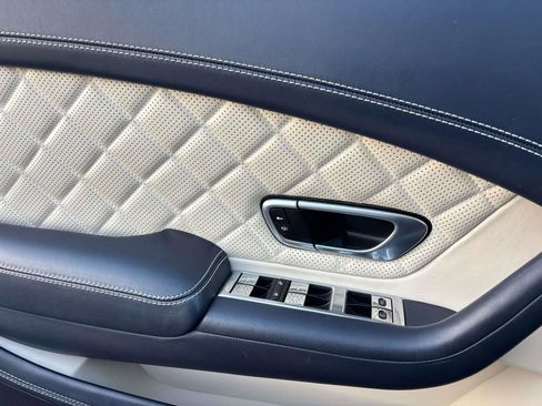 Used 2016 Bentley Continental GT image 14
