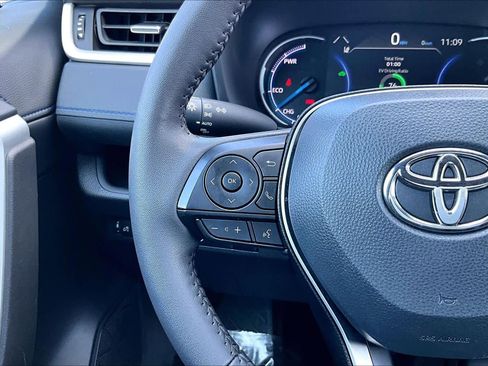 Used 2025 Toyota RAV4 XSE w/ Weather Package image 24