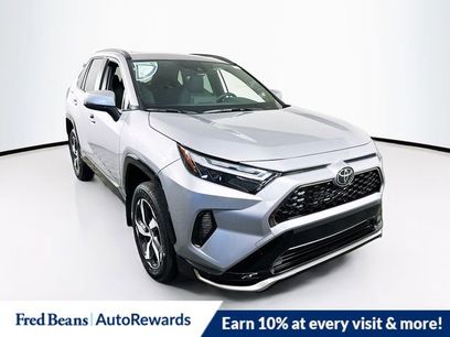 New 2025 Toyota RAV4 SE