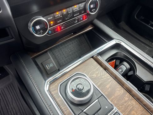 Used 2021 Ford Expedition Platinum image 23