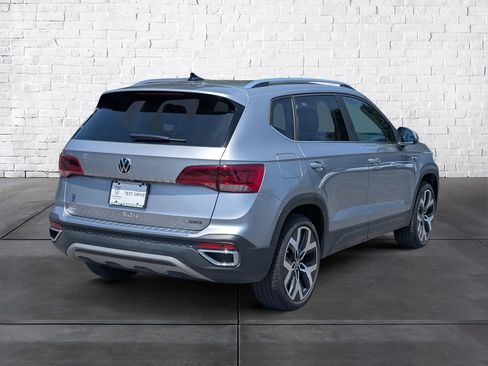 Used 2023 Volkswagen Taos SEL AWD/4WD image 7