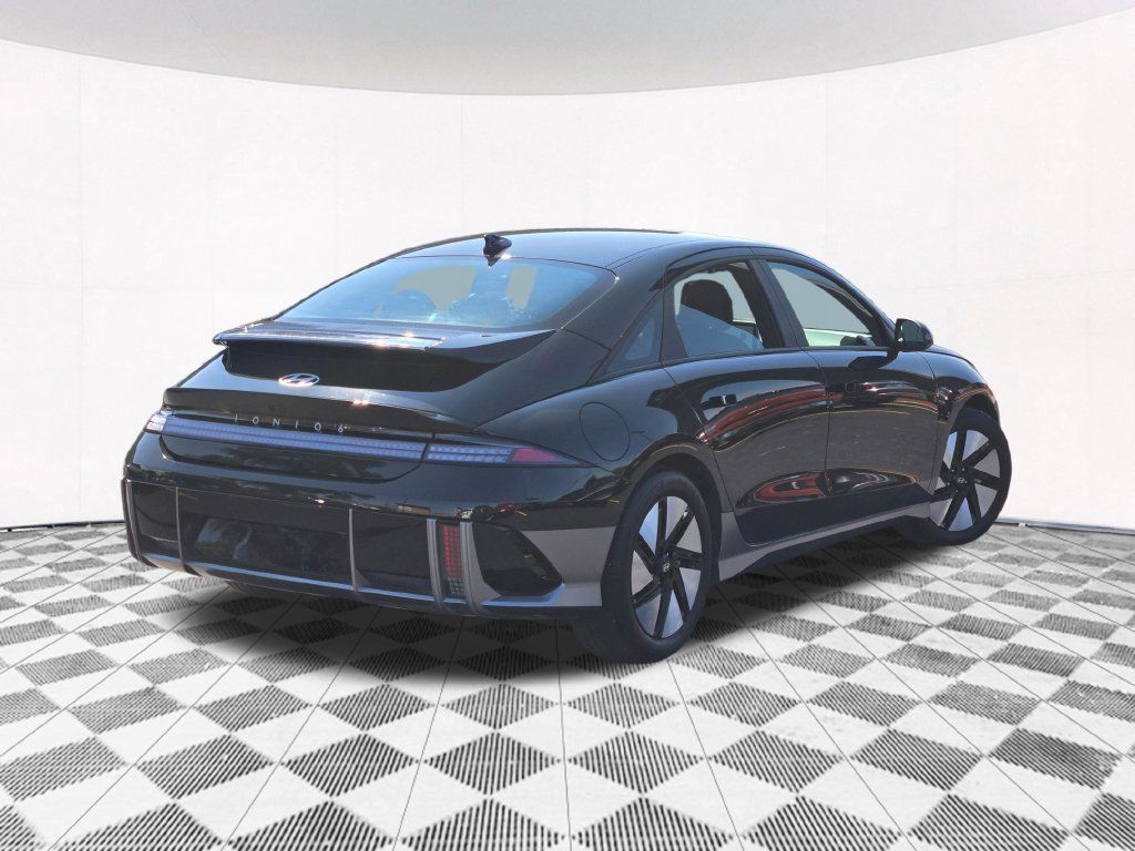 Certified 2023 Hyundai Ioniq 6 SE RWD image 17