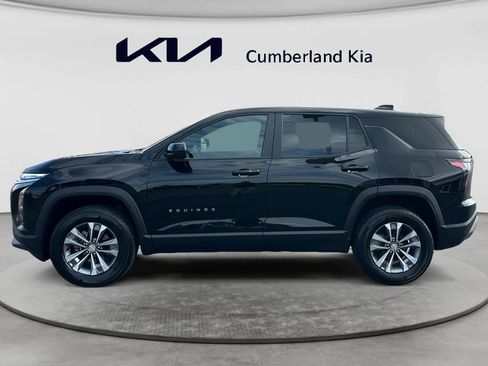 Used 2026 Chevrolet Equinox LT FWD image 2