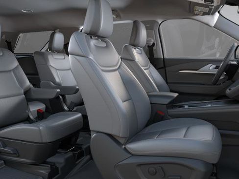 New 2025 Ford Explorer Active w/ Active Comfort Package image 28