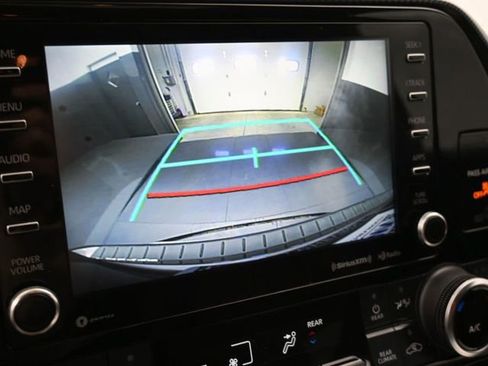 Used 2022 Toyota Highlander XSE image 33