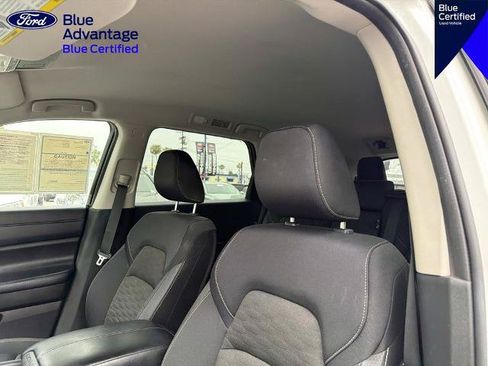 Used 2024 Nissan Pathfinder SV FWD image 19
