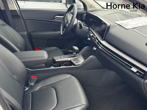 New 2026 Kia Sportage EX FWD image 16