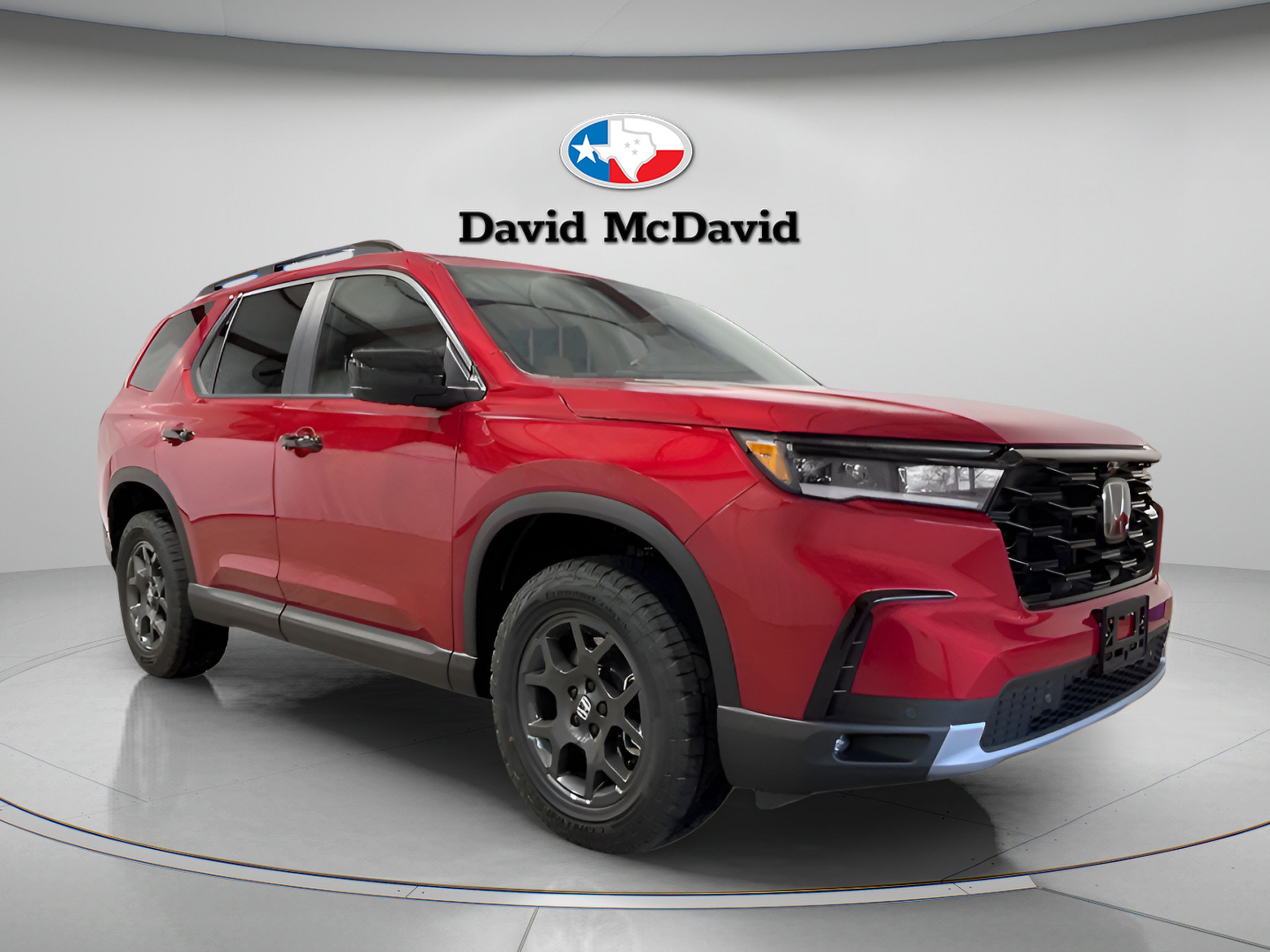 Used 2025 Honda Pilot TrailSport image 8
