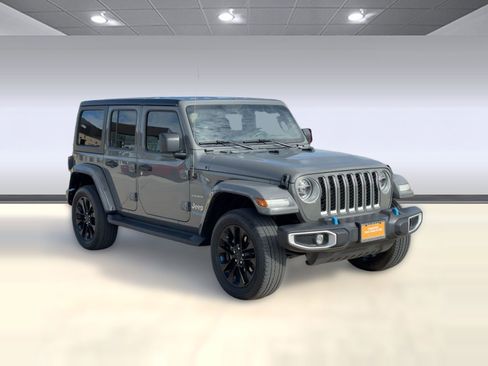 Certified 2022 Jeep Wrangler Unlimited Sahara image 7
