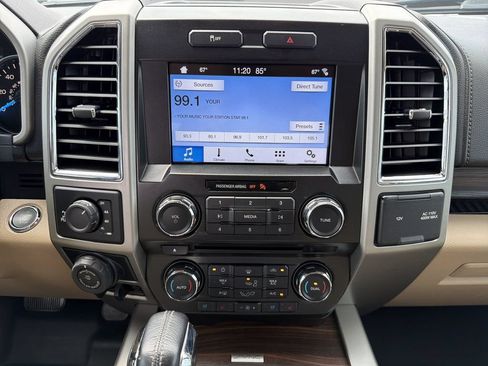 Used 2017 Ford F150 Lariat AWD/4WD image 17