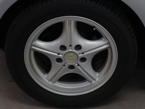 Used 1997 BMW Z3 1.9 image 8