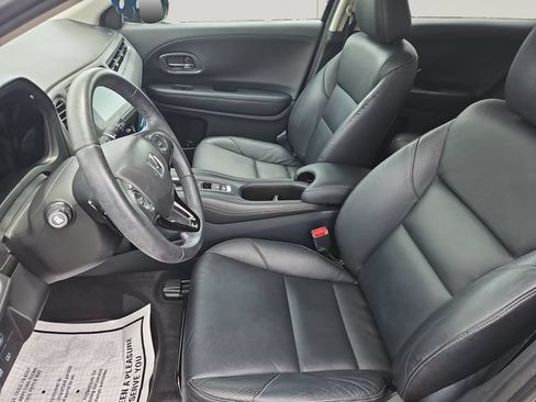 Used 2018 Honda HR-V EX-L image 11