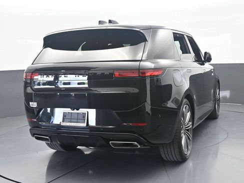 Used 2025 Land Rover Range Rover Sport Dynamic SE AWD/4WD image 5