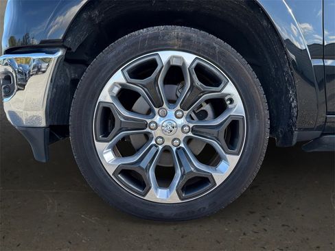 Used 2021 RAM 1500 Limited image 10
