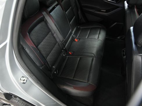 Used 2025 Chevrolet Equinox RS AWD/4WD image 18