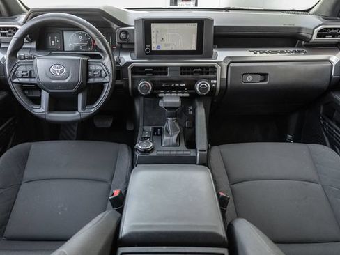 Used 2025 Toyota Tacoma SR5 AWD/4WD image 8