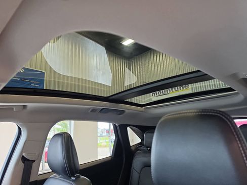 Certified 2021 Ford Escape Titanium FWD image 13