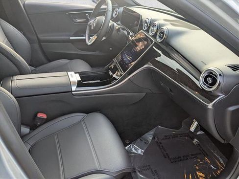 Used 2025 Mercedes-Benz C 300 4MATIC Sedan image 21